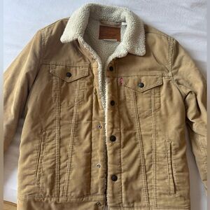 Levi’s Men’s Fleece-Lined Corduroy Trucker Jacket